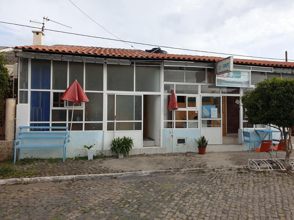 Ferienwohnung Apartamento Turistico Ceut Tarrafal  Exterior foto